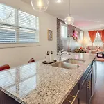 Retro Disco Haven Near Downtown Nash! * Nashville