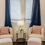 Rooftop Views & Patio Lounge Near Downtown Nashville