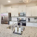 Holiday home Retro Disco Haven Near Downtown Nash!