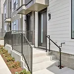 Music Mansion! 2mi To Broadway, 12 Beds Holiday home