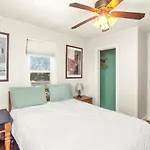 Upper Unit Retreat Pet-friendly Holiday home Nashville