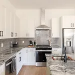 Rooftop Retreat & Skyline Views Holiday home Nashville