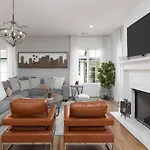 Townhome With Rooftop Garage Pool Table By Belmont And Vanderbilt Nashville