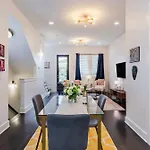 Rooftop Views & Patio Lounge Near Downtown Holiday home *