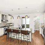 8th Ave South Gem Fabulous For Groups Of 12 Holiday home