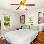 Upper Unit Retreat Pet-friendly Holiday home Nashville