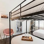 Holiday home Rooftop Views & Patio Lounge Near Downtown *