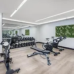 Vinyl - Rooftop Pool - Gym - On Music Row Holiday home