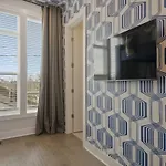 Music Mansion! 2mi To Broadway, 12 Beds Holiday home