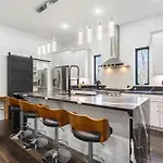High Note Hideaway- Modern 4br Oasis Near Opryland *