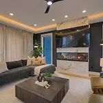 East Spahouse Retreat With Rooftop & Elevator *