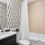 Holiday home Luxury Gated Duo Sleeps 24 Karaoke & Rooftop Nashville