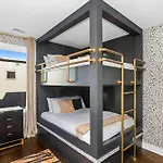 Luxury Gated Duo Sleeps 24 Karaoke & Rooftop