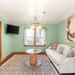 Upper Unit Retreat Pet-friendly *
