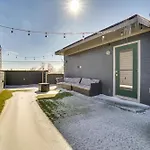 1 Mi To General: Upscale Townhome *
