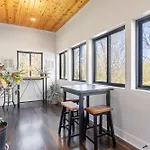 High Note Hideaway- Modern 4br Oasis Near Opryland Holiday home