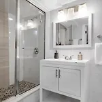 The Cornish Classic - Cozy Ranch Near Downtown