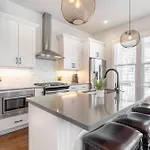The Brightside Retreat - East Nash Balcony Views *