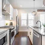 The Brightside Retreat - East Nash Balcony Views * Nashville
