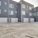 1 Mi To General: Upscale Townhome Nashville