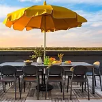 Holiday home Carter Buyout - 2 Units By Avantstay