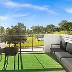 8th Ave South Gem Fabulous For Groups Of 12 Holiday home Nashville
