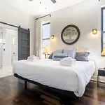 High Note Hideaway- Modern 4br Oasis Near Opryland Holiday home Nashville