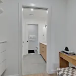 Hyve-anthem-private Balconies-walk To Broadway