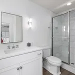 Townhome With Rooftop Garage Pool Table By Belmont And Vanderbilt Holiday home Nashville