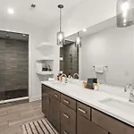 Great Location Near Gulch 12 South & Broadway *