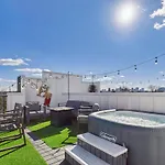 Outlaw-Rooftop Patio & Game Room-Mins To Broadway