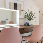 Holiday home The Conway Ensemble Escape In Dt Nash 5 Bdrs