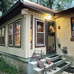 Cozy Waterfront With Fire Pit Holiday home Nashville