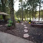 Cozy Waterfront With Fire Pit Holiday home