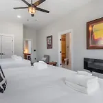 High Note Hideaway- Modern 4br Oasis Near Opryland Holiday home *