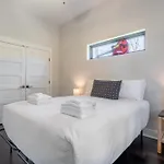 High Note Hideaway- Modern 4br Oasis Near Opryland Holiday home *