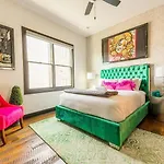 Boots & Broadway - 2 Units - Mins To Broadway Holiday home Nashville