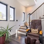 Holiday home High Note Hideaway- Modern 4br Oasis Near Opryland *