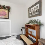 High Note Hideaway- Modern 4br Oasis Near Opryland Holiday home *