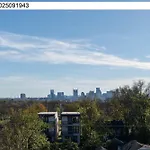 Luxe Group Stay With Hot Tub & Rooftop Lounge