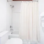 Holiday home Hyve-anthem-private Balconies-walk To Broadway *