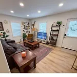 Apartment East 2br King Bed Retreat Nashville