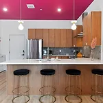 Cosmic Cowgirl By Avantstay Pink Western-Themed Condo Rooftop Lounge Near Downtown Nashville