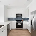 Landing Spectacular 2Bd Yoga Studio Gym