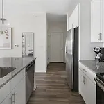 Apartment Landing Modern With Amazing Amenities Nashville