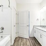 Landing Modern With Amazing Amenities Apartment Nashville