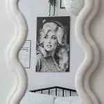 Dolly's Music Row Oasis • Walkable Location! Apartment