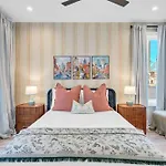 4br Getaway - Rooftop Views - Fire Pit