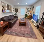 Apartment East 2br King Bed Retreat