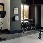 Sobro With Patio Views Rooftop + Gym Walk To Broadway Stylish Unit Community Amenities Paid Garage Parking 24 7 Hospitality *